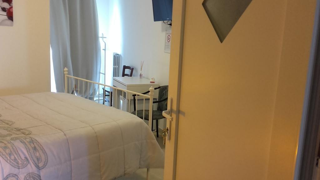 Le Tre Rose Bed & Breakfast Casamassima Exteriör bild