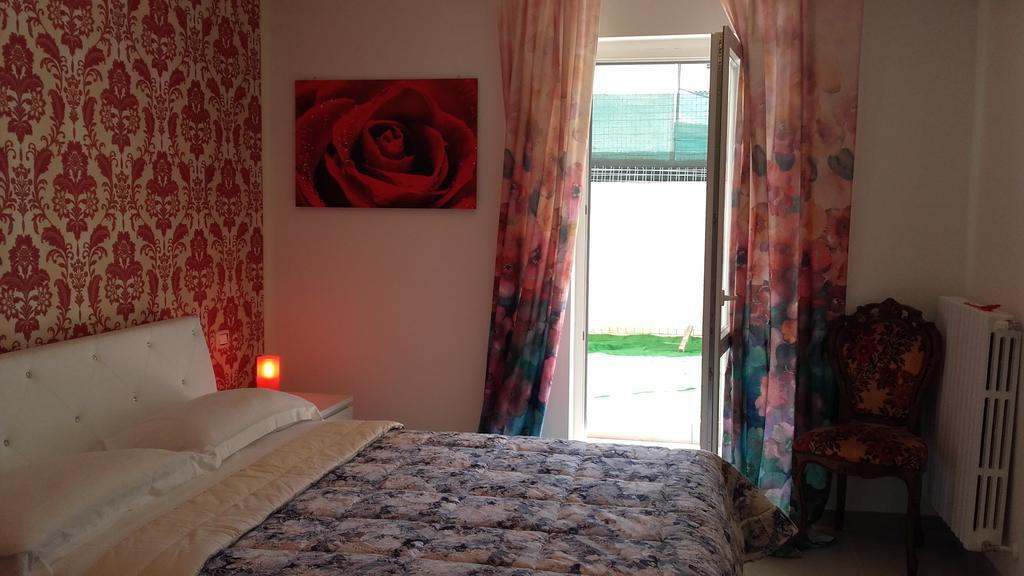 Le Tre Rose Bed & Breakfast Casamassima Exteriör bild