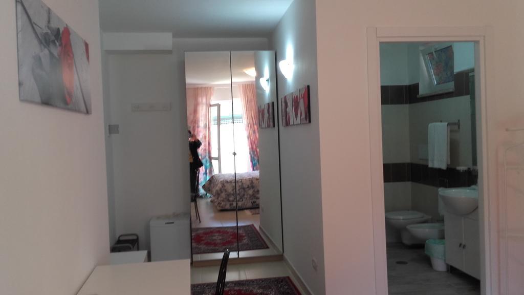 Le Tre Rose Bed & Breakfast Casamassima Exteriör bild