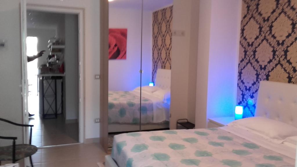 Le Tre Rose Bed & Breakfast Casamassima Exteriör bild
