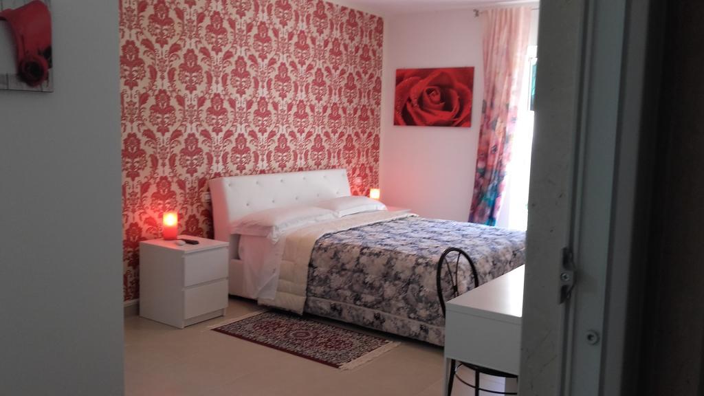 Le Tre Rose Bed & Breakfast Casamassima Exteriör bild